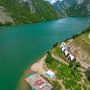 5 Stinet Vila Koman