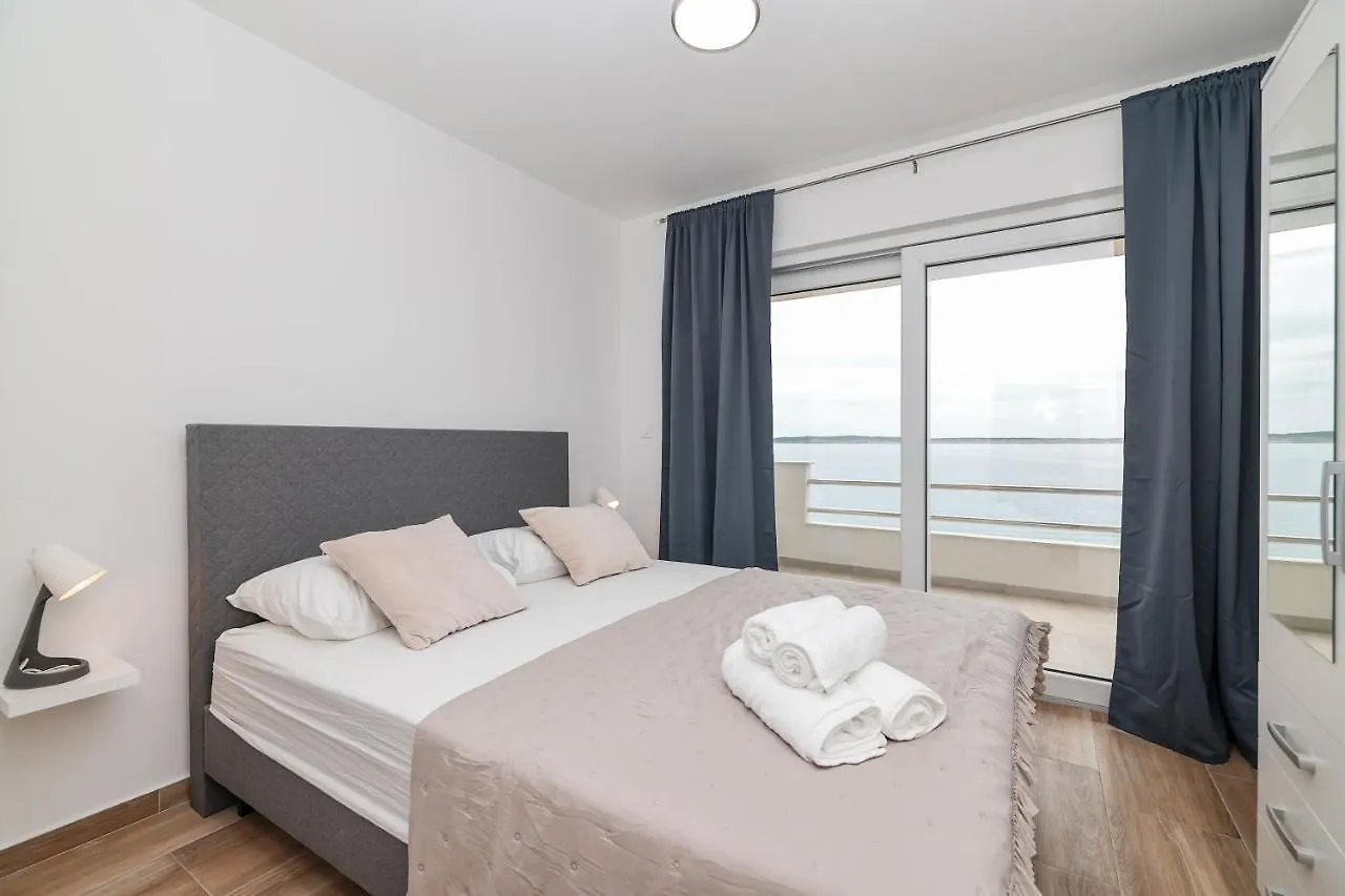 Beachfront Apartments Tic With Seaview Miletici