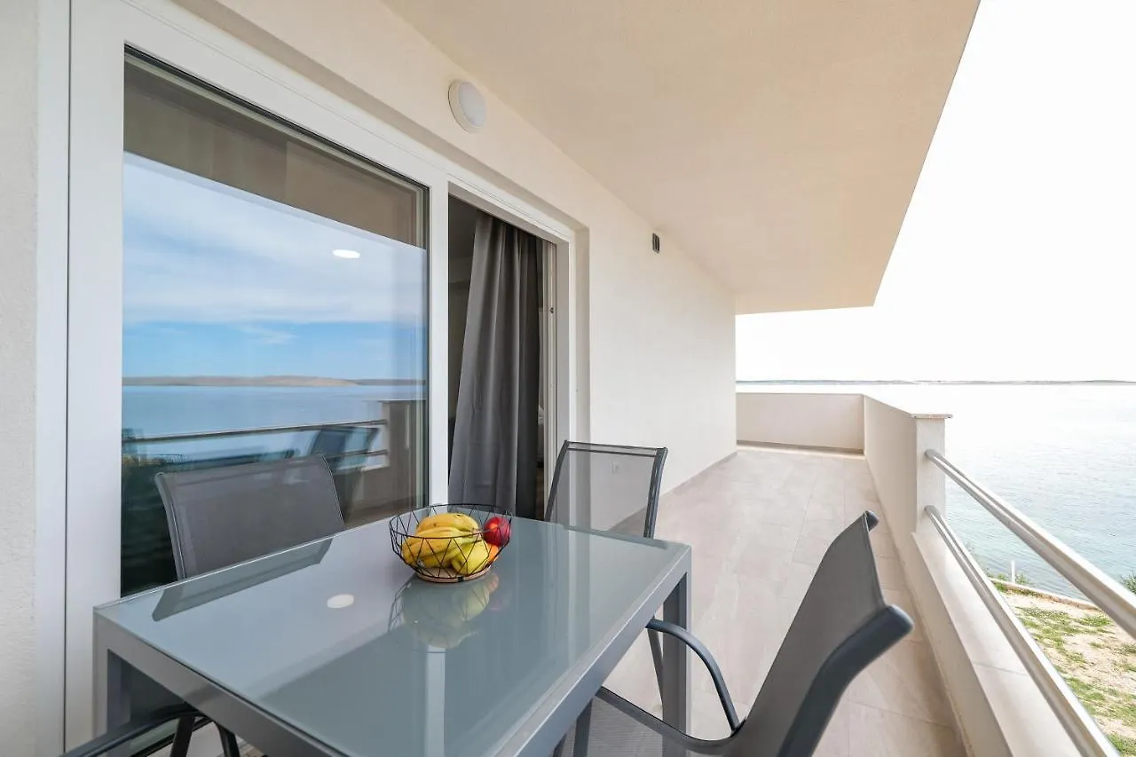 Beachfront Apartments Tic With Seaview Miletici