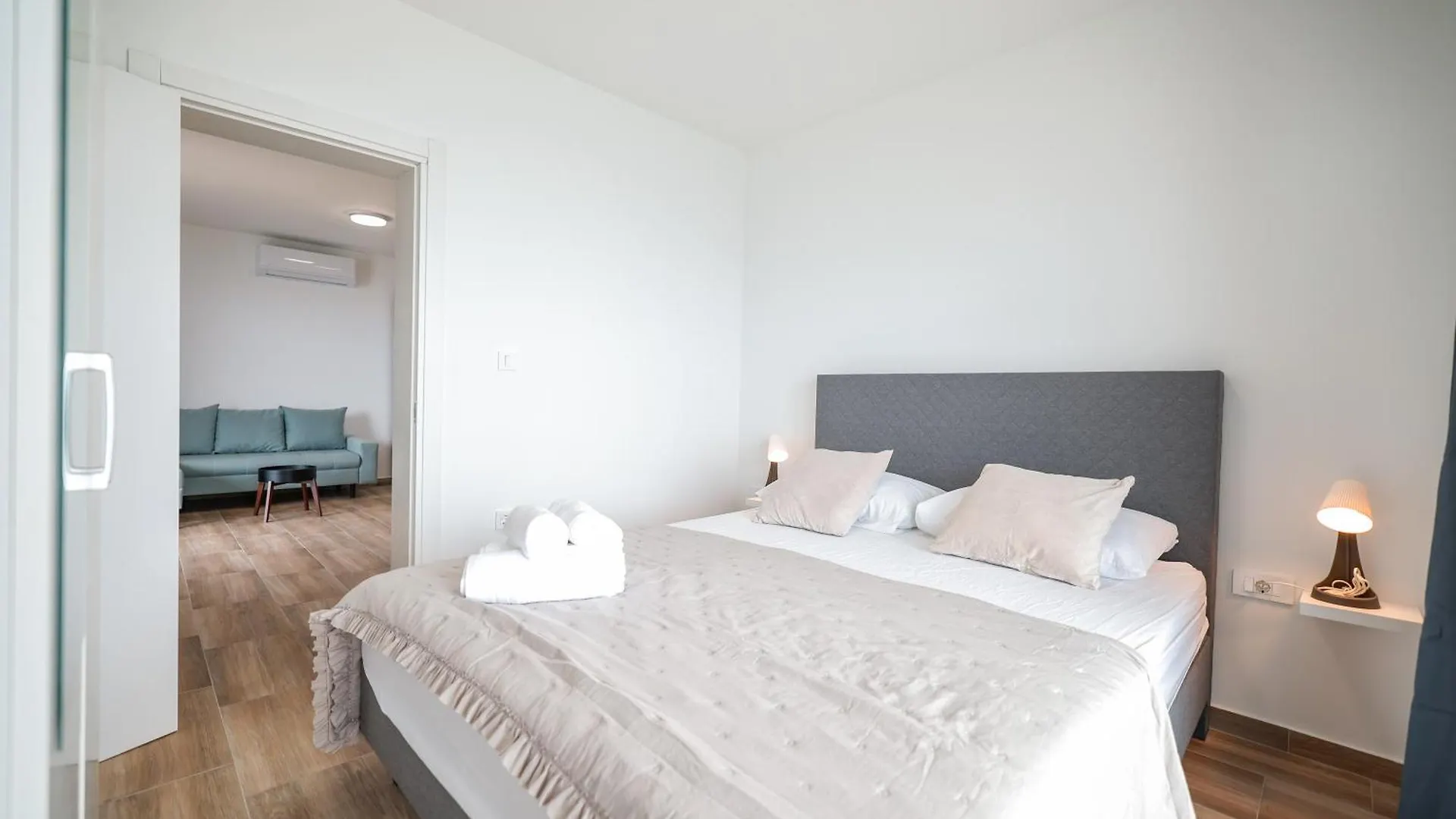 Beachfront Apartments Tic With Seaview Miletici 0*,  Chorvatsko
