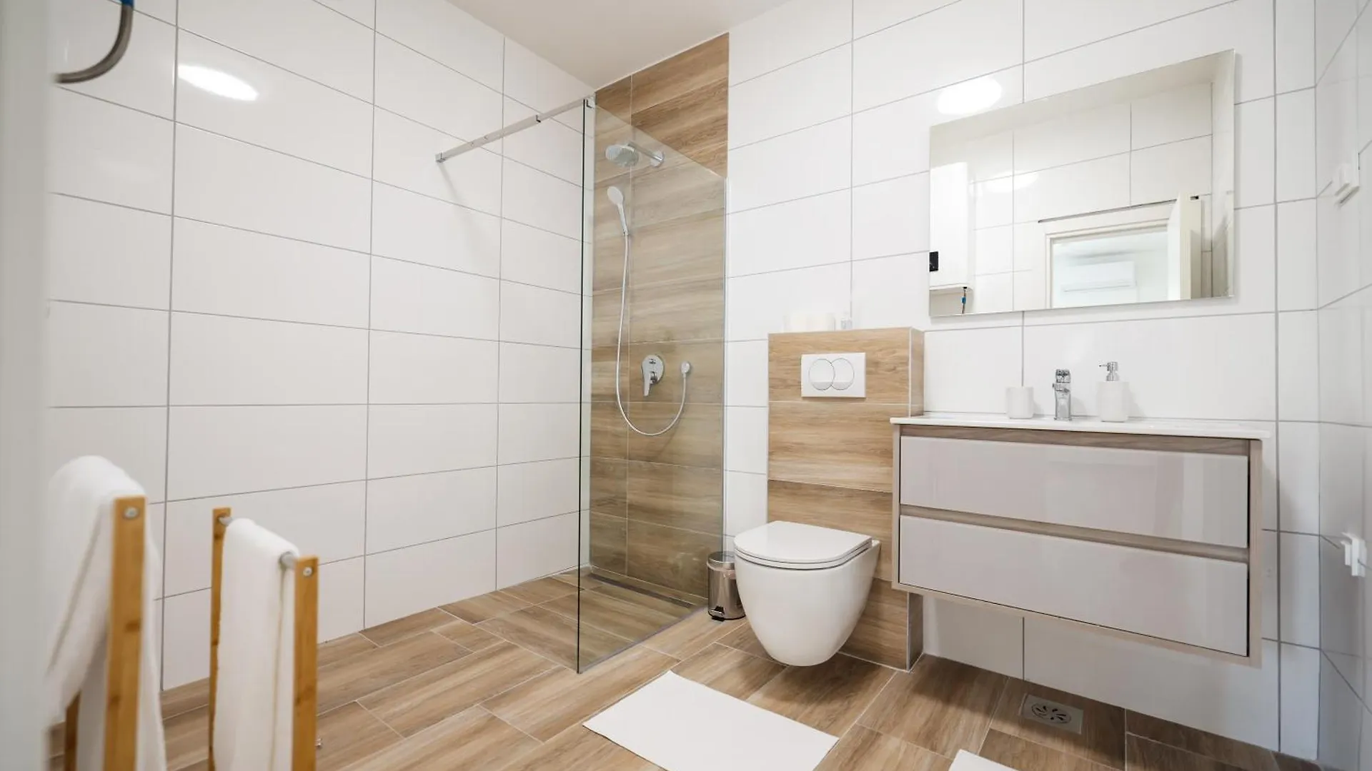 Beachfront Apartments Tic With Seaview Miletici 0*,  Chorvatsko